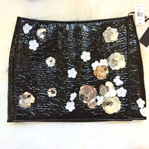 🎉HP VeraWang Flower Embellished Patent Mini Skirt